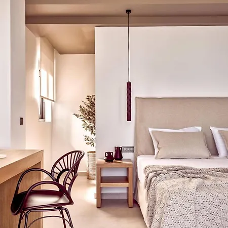 Julieta 2 By Willa Tragaki